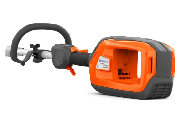 Maximize your landscaping with the Husqvarna 525 iLK Power Head: robust, versatile, and designed for professional-grade garden maintenance.